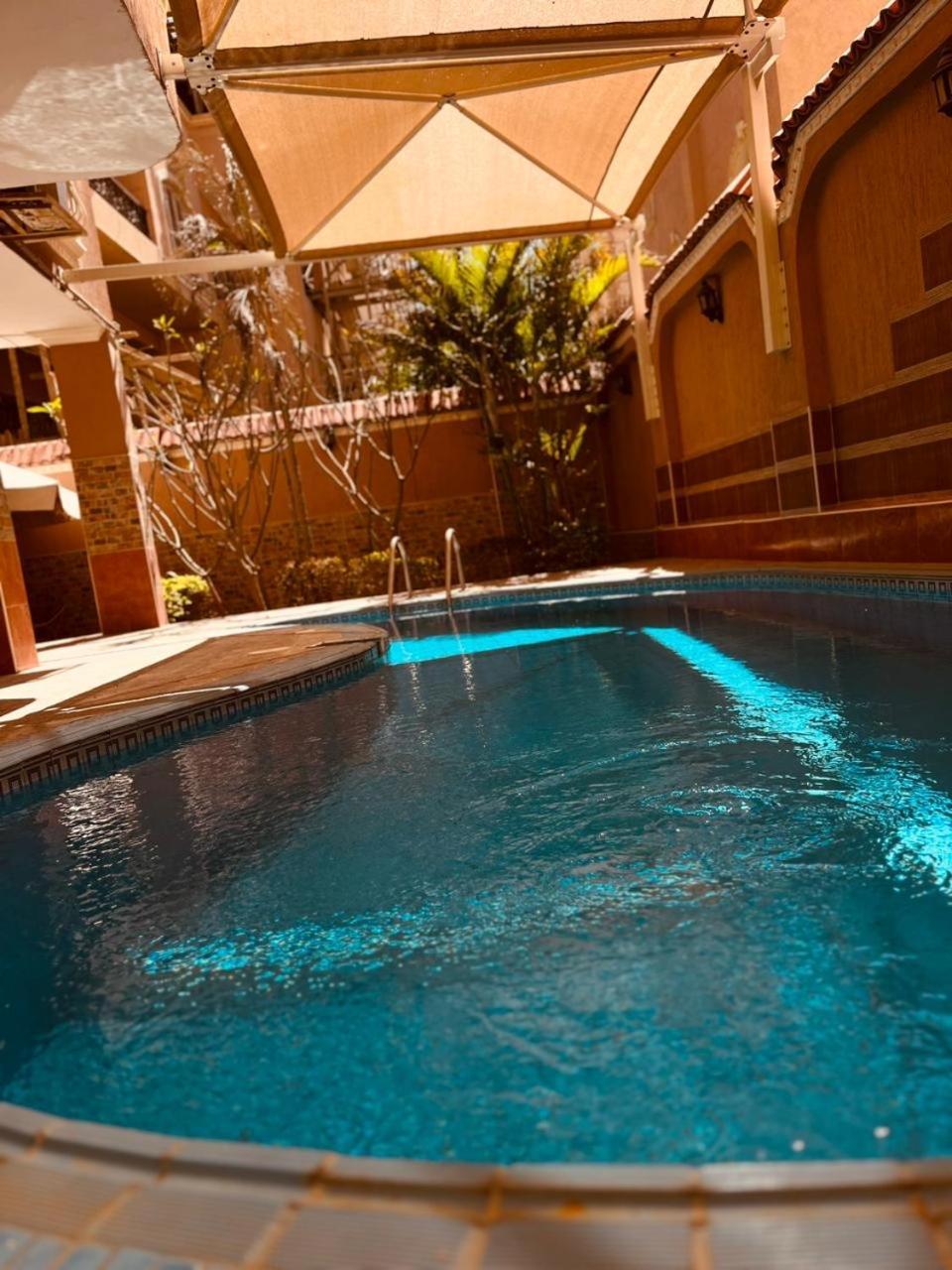 Апартаменты Hidden Gem With Pool Access In New Каир Экстерьер фото